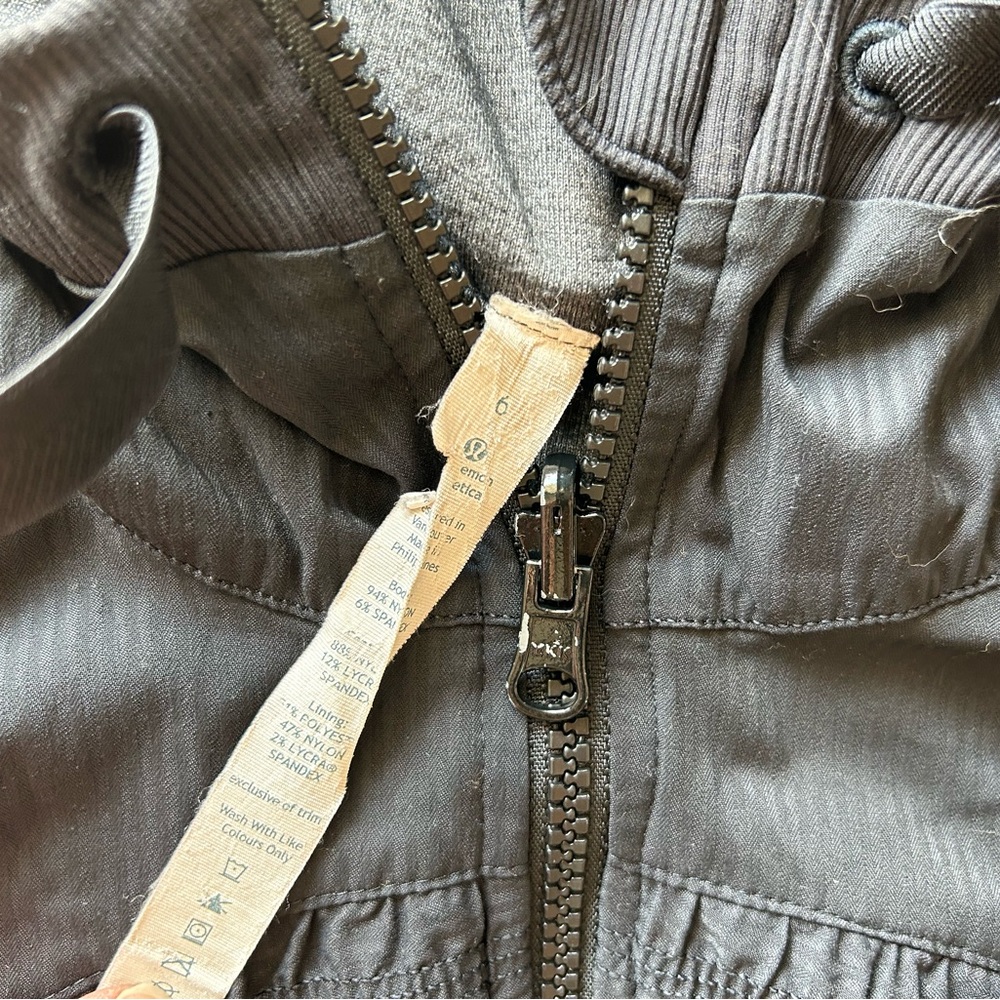 lululemon athletica Black Dance Studio Reversible Zip Up - Picture 8 of 8